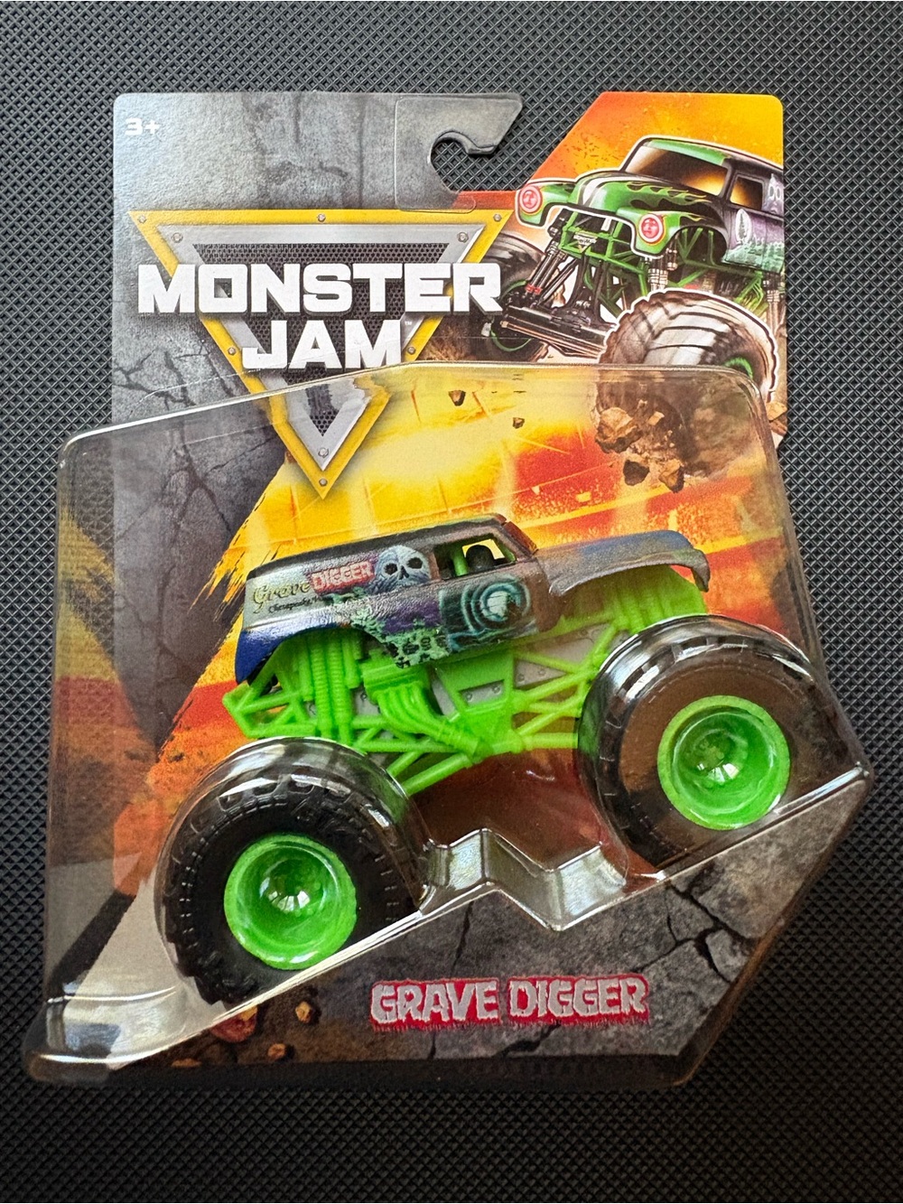 NEW 2026 Monster Jam 1:64 GRAVE DIGGER Walmart Exclusive Wreckless SERIES 2